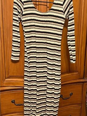 dolan Black & Cream Striped Long Sleeve Scoop Midi Dress
